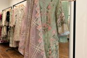 Indian Pakistani shalwar qameez