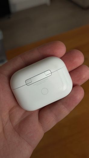 Apple AirPods Pro 2 original charging case