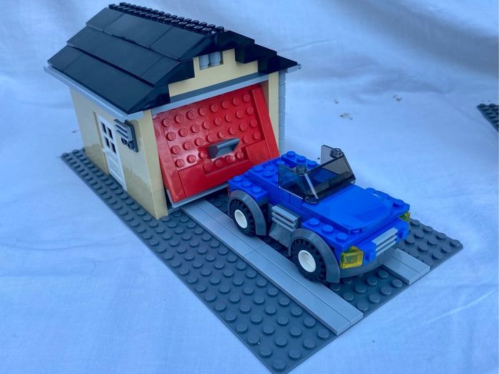 Lego Creator 3 in 1 Model Town House 4954 PRICE DROP
