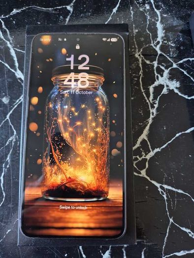 Samsung Galaxy S24 (Unlocked)