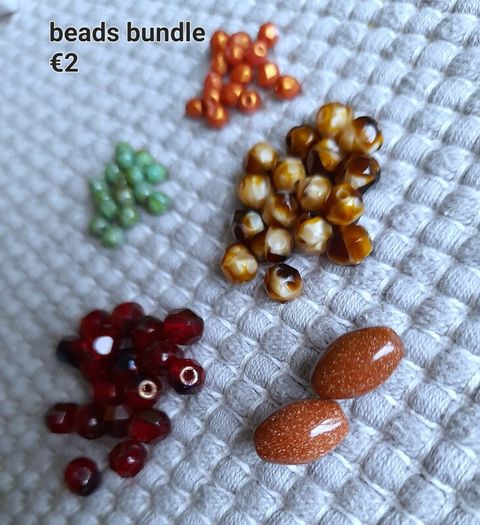 Glass and acrylic beads for craft