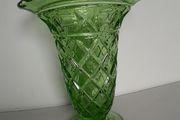 VASE - Vintage - Green - Glass
