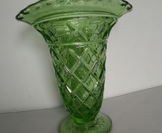 VASE - Vintage - Green - Glass