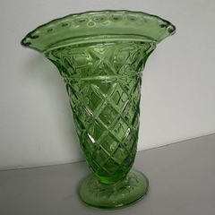VASE - Vintage - Green - Glass