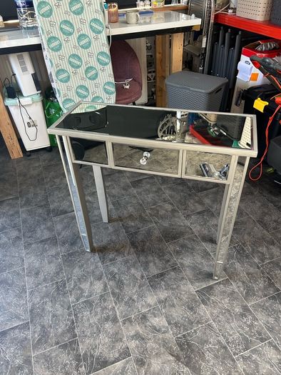 mirrored console table