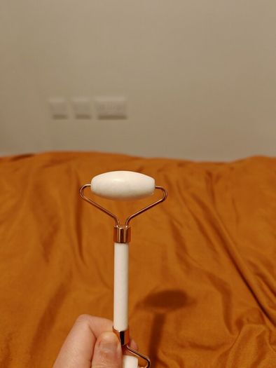 White Stone Facial Massage Roller