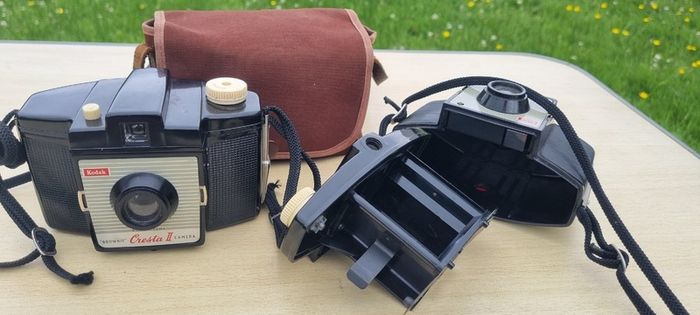 Two Kodak Brownie Cresta cameras