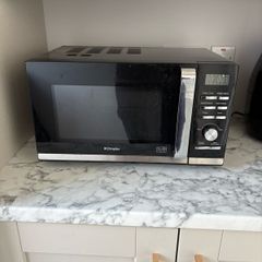 Dimplex 900W Digital Microwave