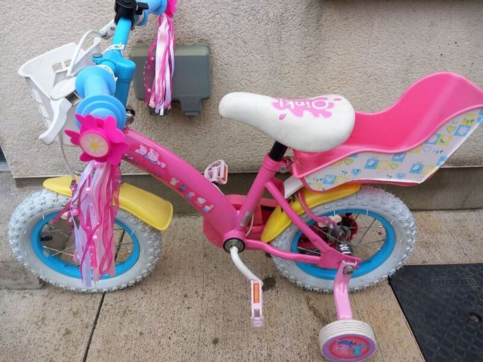 Kids pepper pig bike size 12 inch wheels