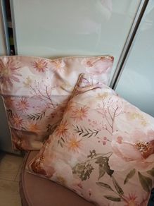 2 x blush pattern cushions(matching set in ads)