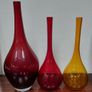 Beautiful Collection of Three Vintage Hand-Blown Gourd/Bottle-Shaped Vases in Dark Red, Red and Orange Transparent Glass, Excellent Condition Image 7