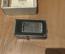 Boss MT-2 Metal Zone distortion pedal - with box