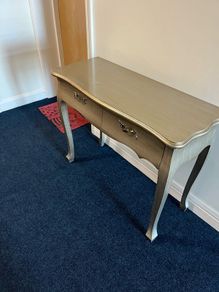 console table