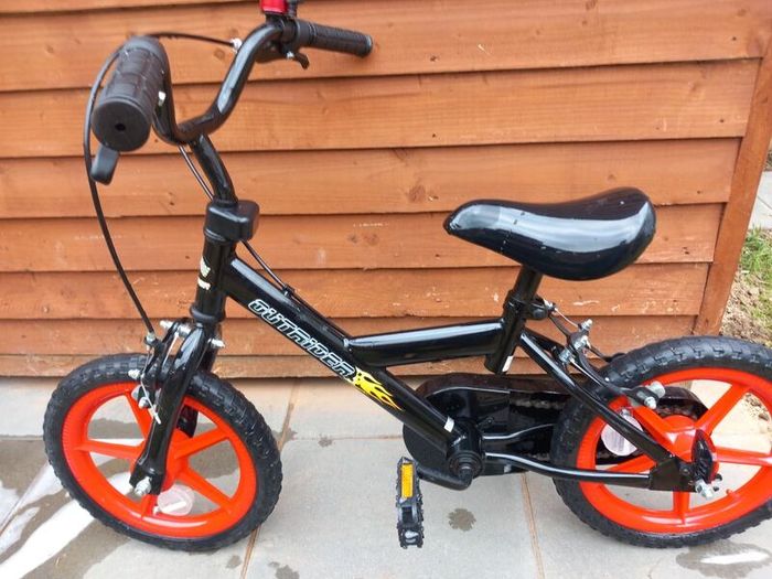 Kids outrider bike size 14 inch wheels