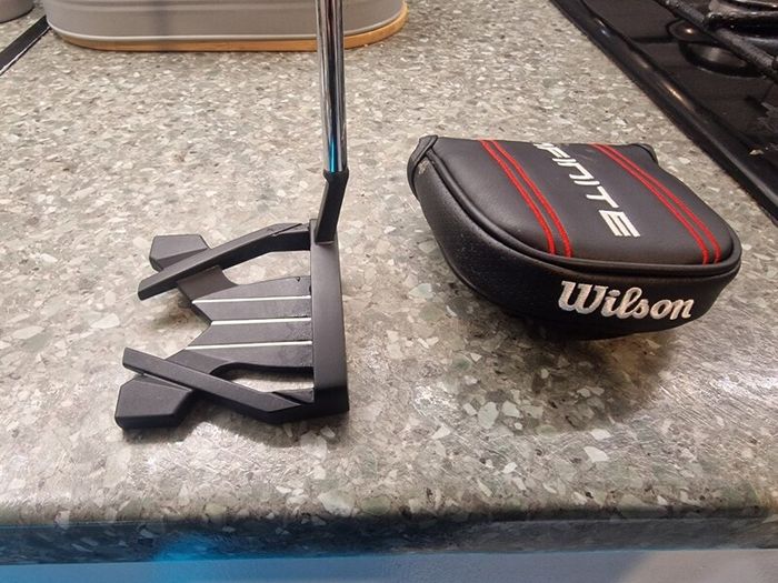 Putter Wilson Infinite Buckingham