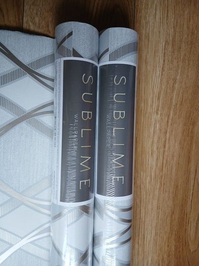 Home clear out : Sublime wallpaper x 3 rolls in grey/Rose gold