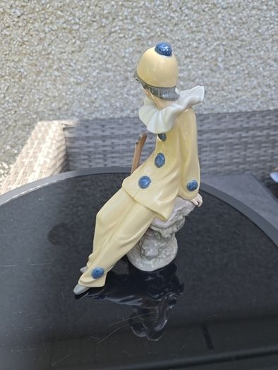 porcelain