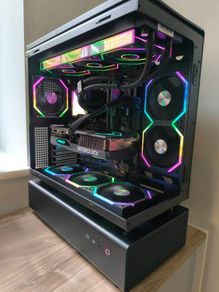Brand New Gaming Pc, Rtx 5070ti, 9800x3d, 64gb Ddr5, 2tb Ssd