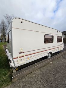 Caravan with awning/all accessories