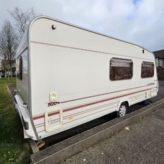 Caravan with awning/all accessories