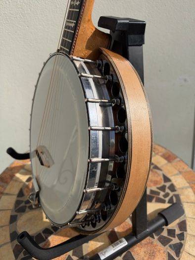Paramount Style B Tenor banjo