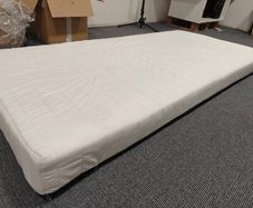 Single Mattress 90x190cm   Like New E30