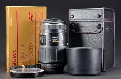 Nikon F Sigma Apo 70-300mm F4-5.6 D Apo Macro