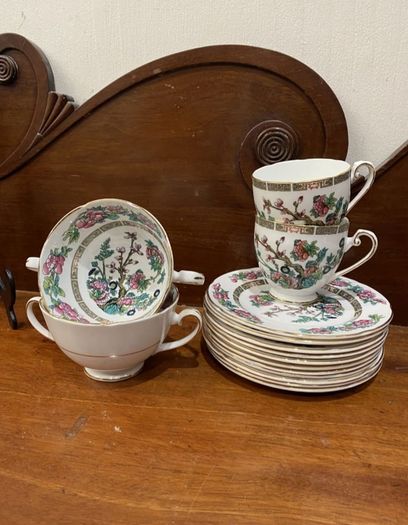 Beautiful Royal Grafton Antique Porcelain