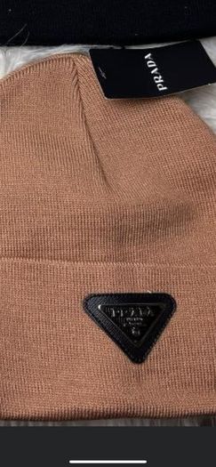 Prada hat new