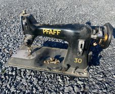 Pfaff Model 30 sewing machine