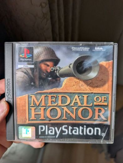Medal of Honor PS1 Disc near mint