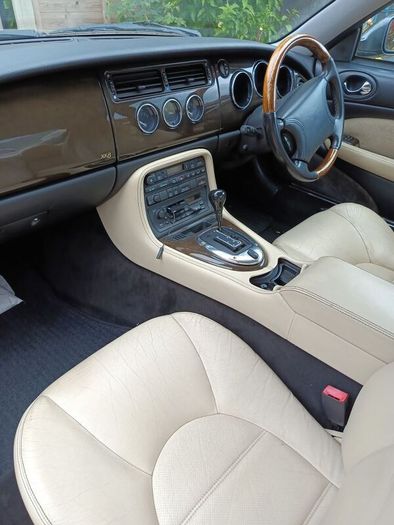 1996 Jaguar Xk8