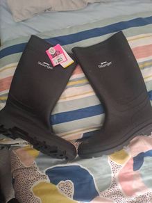 wellies