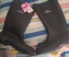 wellies