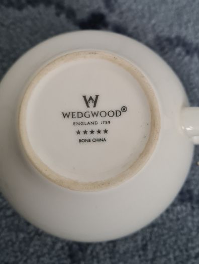 8 x Plain White Wedgwood Cups