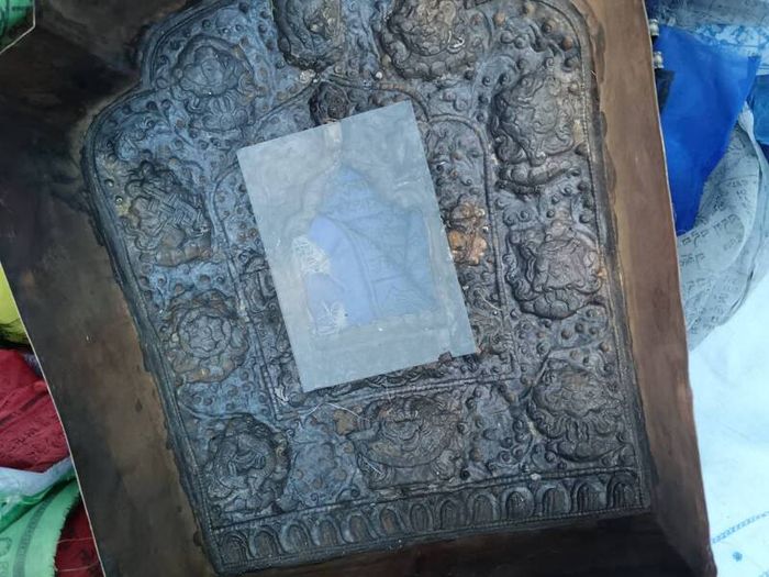 Large Silver Early 19th Century Gua with A Tsatsa of Green Tara