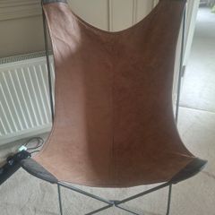 Butterfly lounge chair
