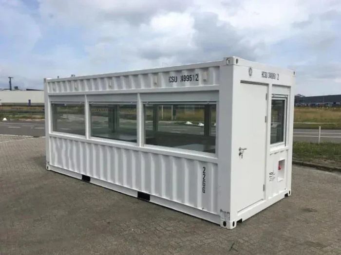 20-foot observation container