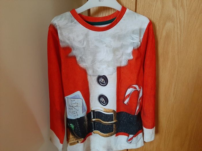 Boys Christmas Santa top 6-7 yr