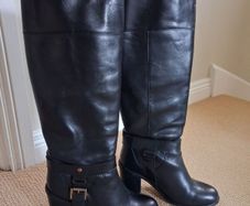 Reduced - Black leather Office boots