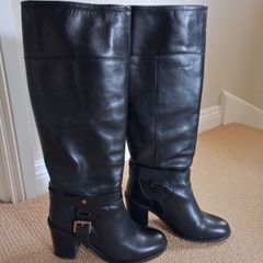Reduced - Black leather Office boots
