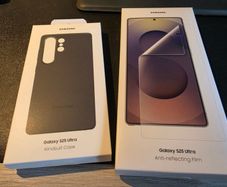 Samsung S25 Ultra Kindsuit Case Black & Samsung Screen Protector