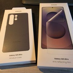 Samsung S25 Ultra Kindsuit Case Black & Samsung Screen Protector