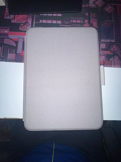 Logitech Combo Touch, Detachable iPad Keyboard Case (10th gen and A16)