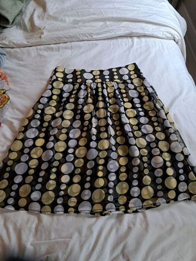 H and M skirt