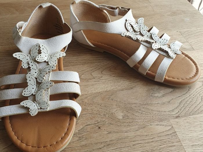 New Beautiful H&M Suede & Leather Butterfly Sandals UK 10