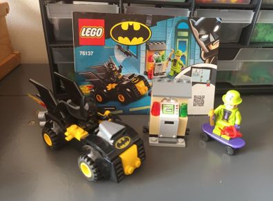 Lego Batman 76137