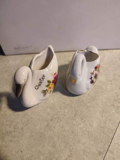 Set of Two Pretty Vintage Style Floral Decorative Bone China Swan Ornaments