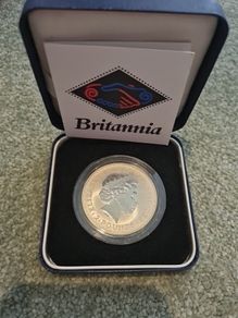 1998 British 1 oz Silver Britannia coin featuring the iconic standing Britannia design by Philip Nathan.