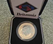 1998 British 1 oz Silver Britannia coin featuring the iconic standing Britannia design by Philip Nathan.